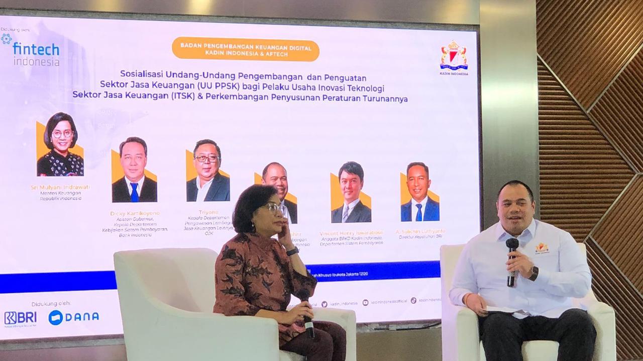 Menteri Keuangan (Menkeu) Sri Mulyani Indrawati dalam acara Sosialisasi UU PPSK di Brilian Club, Jakarta, Selasa (13/6/2023). Sri Mulyani mengatakan, sektor keuangan di Indonesia masih sangat dangkal. (Tira/Liputan6.com)