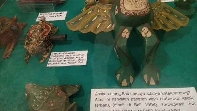 koleksi mainan kodok terbang bali