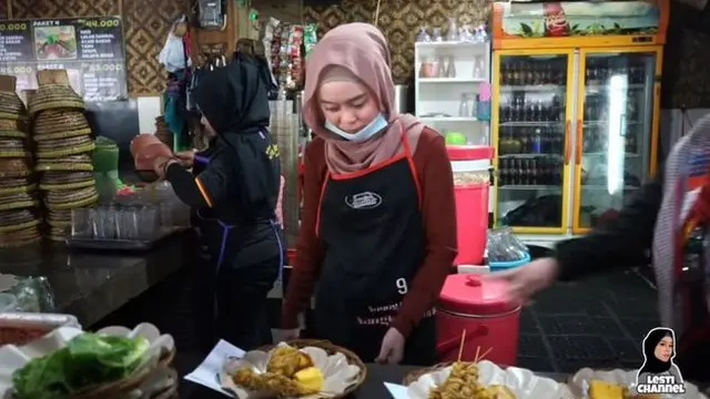 Selalu Ramai, Ini 6 potret Warung Sunda Tradisional Milik Lesty Kejora