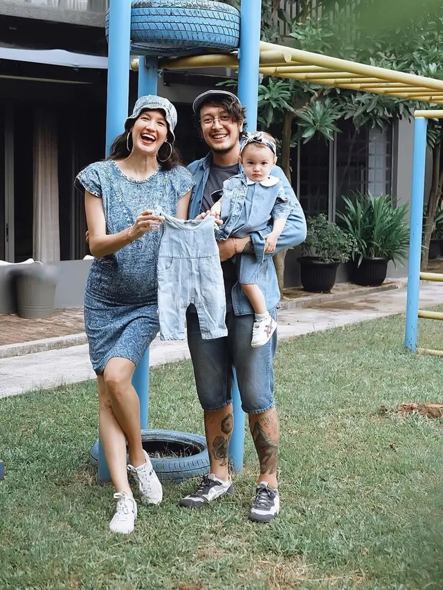 Nadine Chandrawinata baby bump