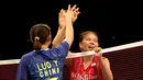 Aksi Greysia Polii/Nitya Krishinda di babak perempat fnal Indonesia Open 2015. (Peksi Cahyo/Bola.com)