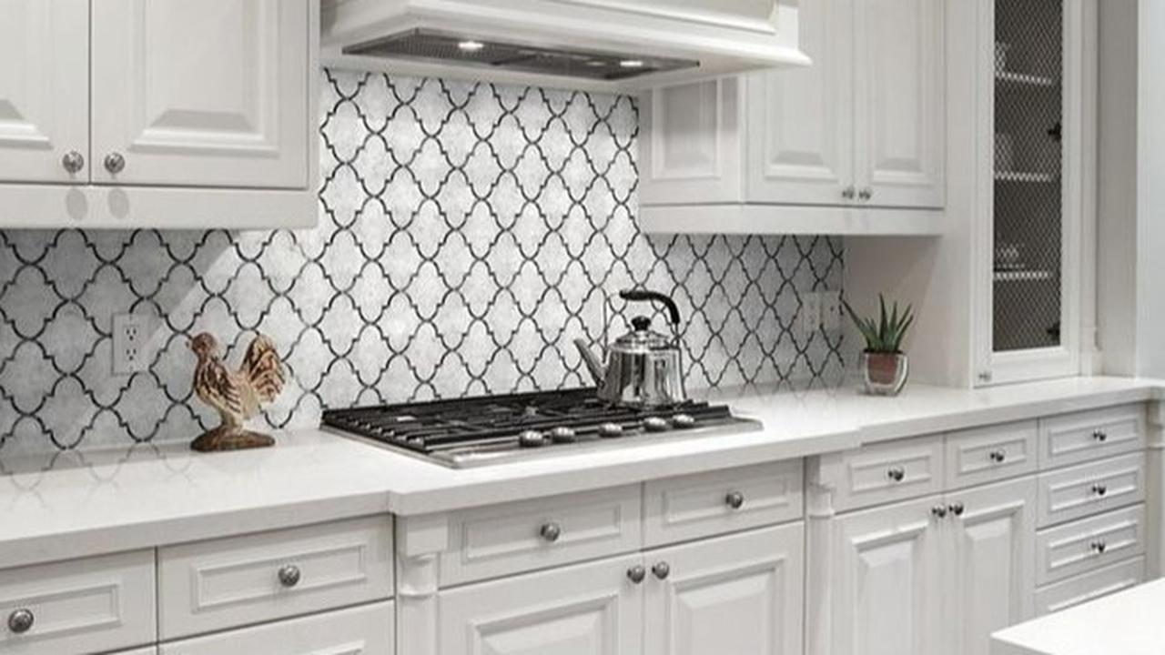 Tren Warna Keramik Dapur Minimalis Terbaru, Ciptakan Nuansa Hangat dan Ceria saat Memasak