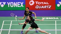 Ni Ketut Mahadewi Istarani/Tania Oktaviani Kusumah bertanding melawan ganda putri Korea Selatan, Lee So Hee/Shin Seung Chan pada ajang Hong Kong Terbuka 2019. (Dok. Badminton.org)