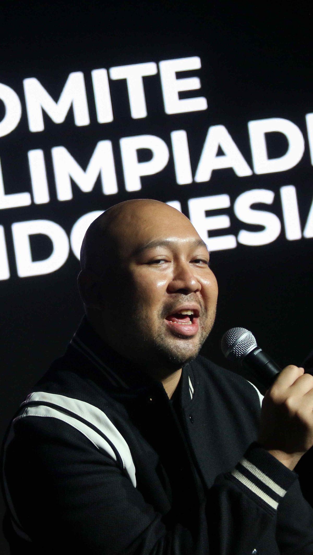Jersey yang dirancang oleh desainer Indonesia, Didit Hediprasetyo ini terlihat simpel dan elegan.&nbsp;Foto: Liputan6.com/Herman Zakharia