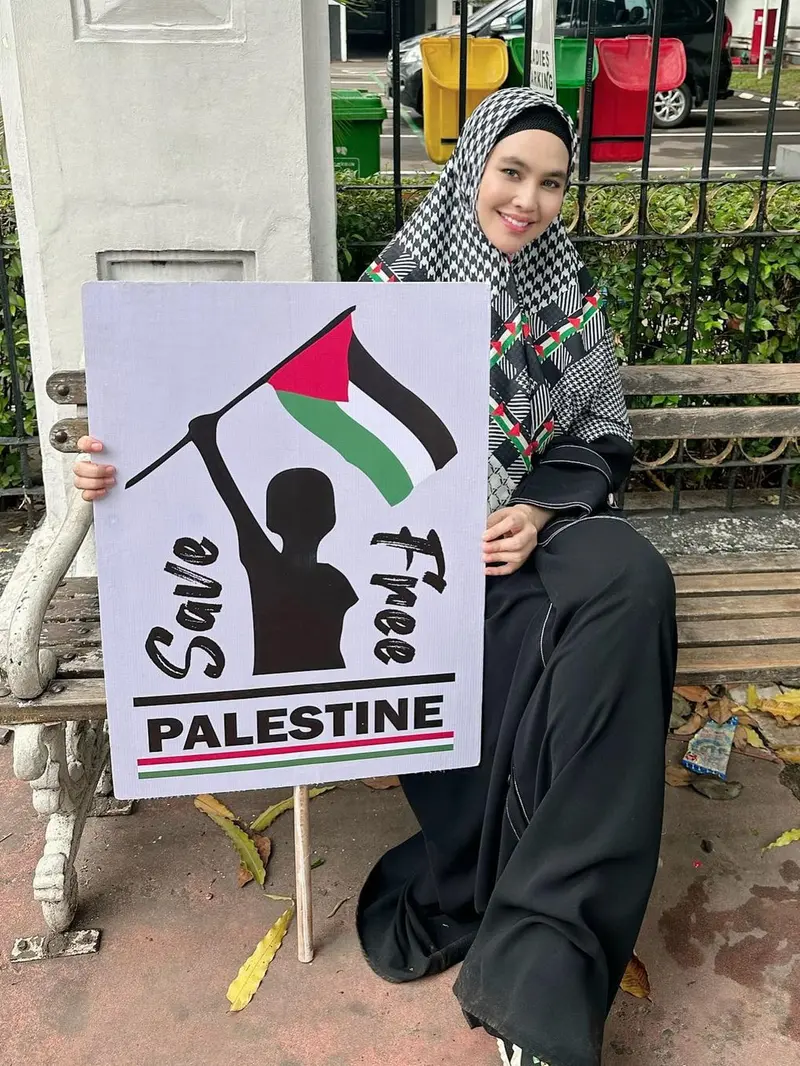 Kartika Putri ikut Aksi Bela Palestina di Monas