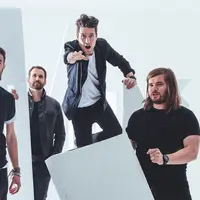 Jangan update, simak lirik lagu dan video klip Bastille 'Good Grief' berikut ini.