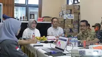 Wakil Bupati Lumajang Indah Amperwati (Tengah) memimpin rapat validasi warga yang mendapatkan hunian relokasi (Istimewa)