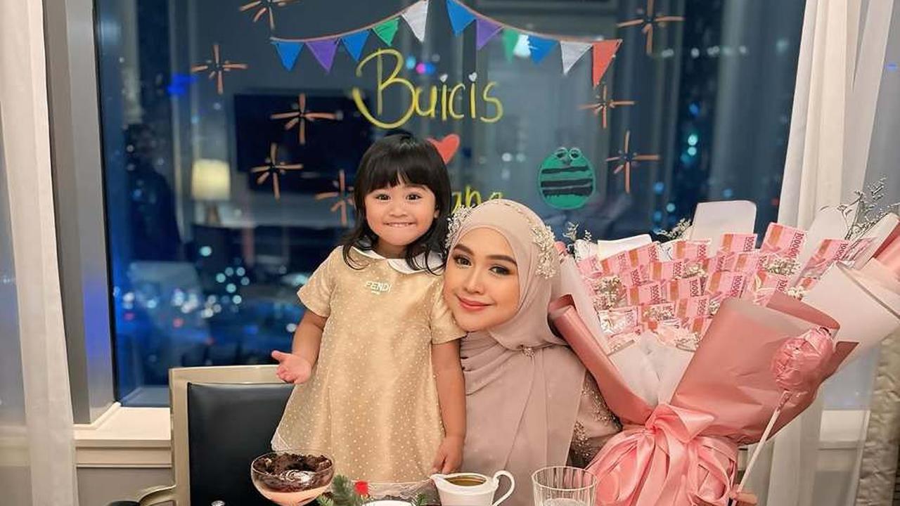 Moana Kepingin Punya Adik, Ria Ricis Akan Adopsi Anak Laki-laki