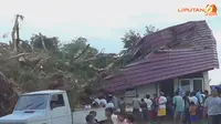 [VIDEO] Puluhan Rumah di Lombok Rusak Diterjang Puting Beliung