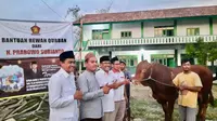 Ketua Umum Partai Gerindra sekaligus Menteri Pertahanan Prabowo Subianto menyalurkan ratusan hewan kurban ke sejumlah pondok pesantren, organisasi keagamaan, tokoh agama, dan masjid-masjid di wilayah Jawa Tengah (Istimewa)
