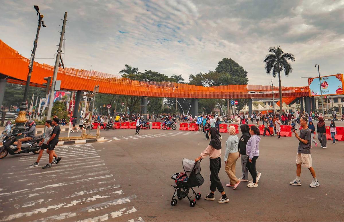 FOTO: JPO Tegar Beriman Jadi Ikon Baru Ruang Publik Cibinong