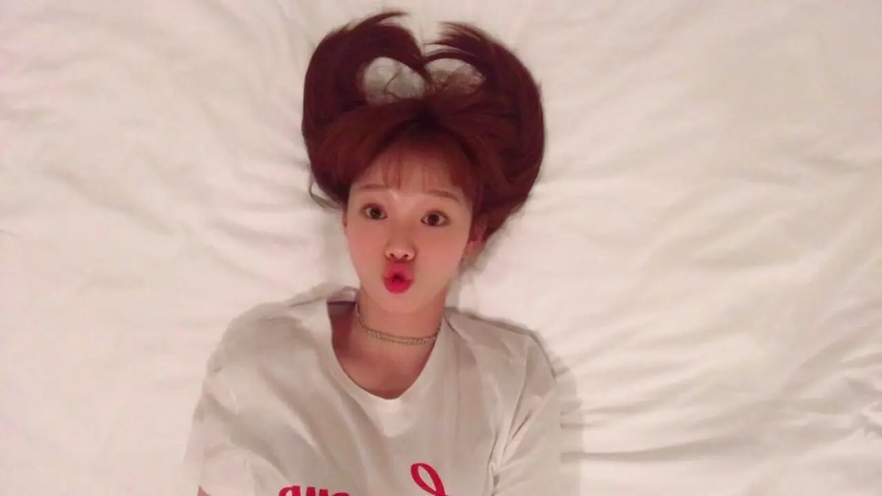 [Bintang] Menggemaskan, 5 Selca Seleb Korea yang Cute