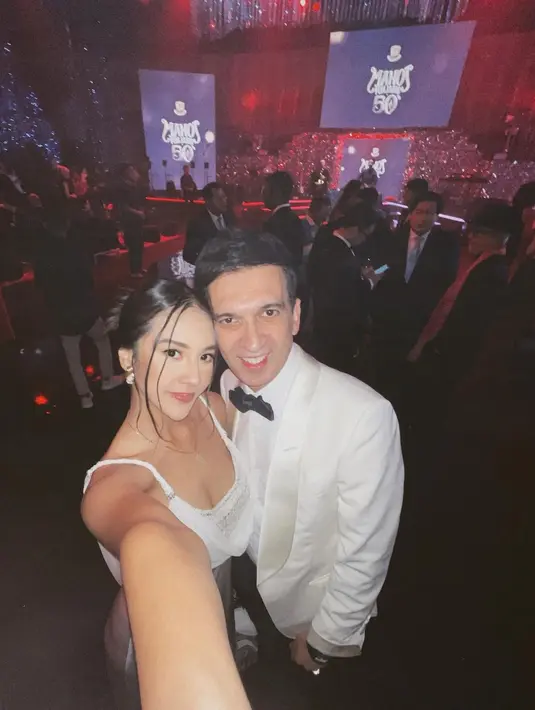 [Instagram/anyageraldine]