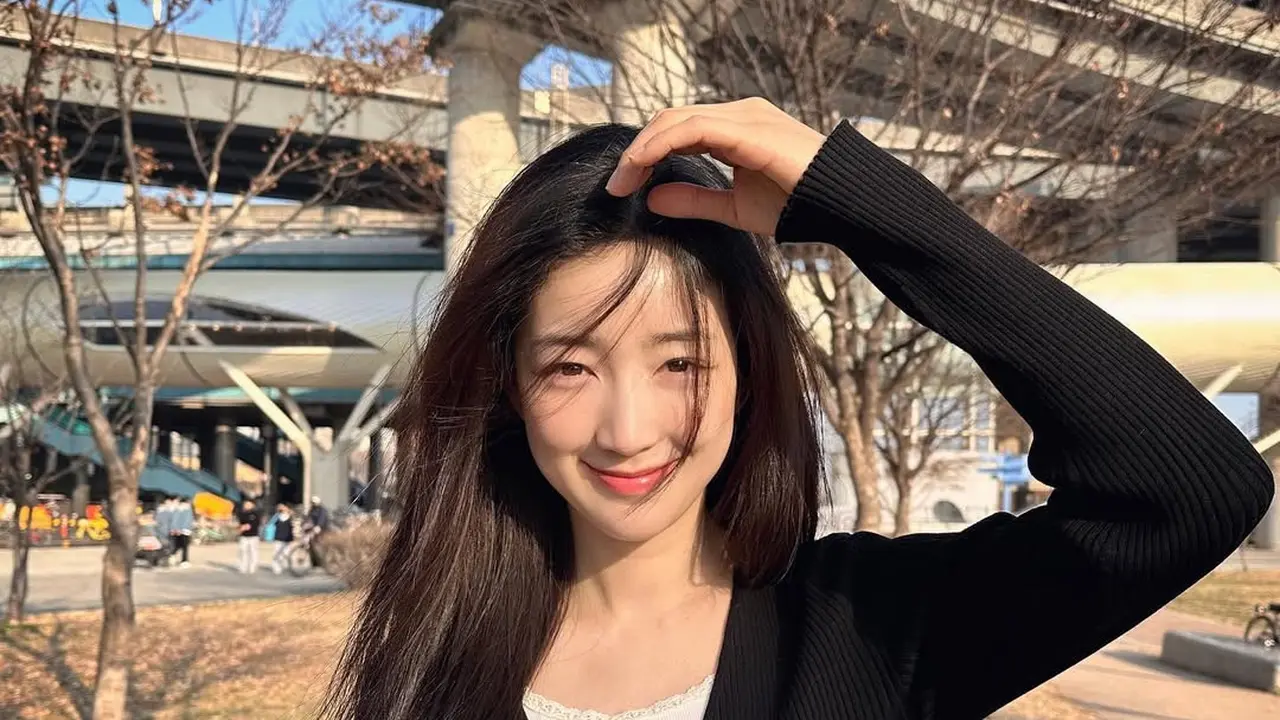 Shin Bora atau Hana eks Gugudan. (Instagram/ newprple)