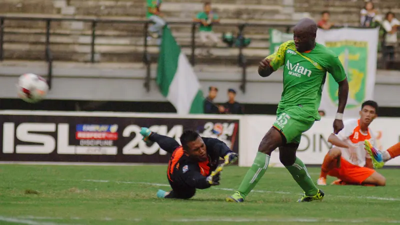 Persebaya Cukur Perseru 4-0