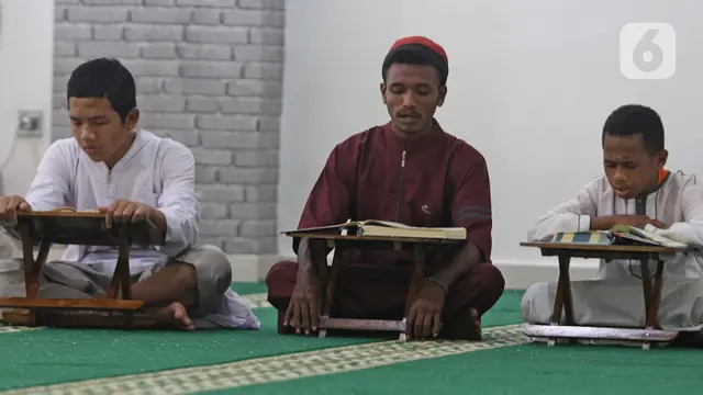 Tadarus Al-Quran di Pesantren Nuu War AFKN