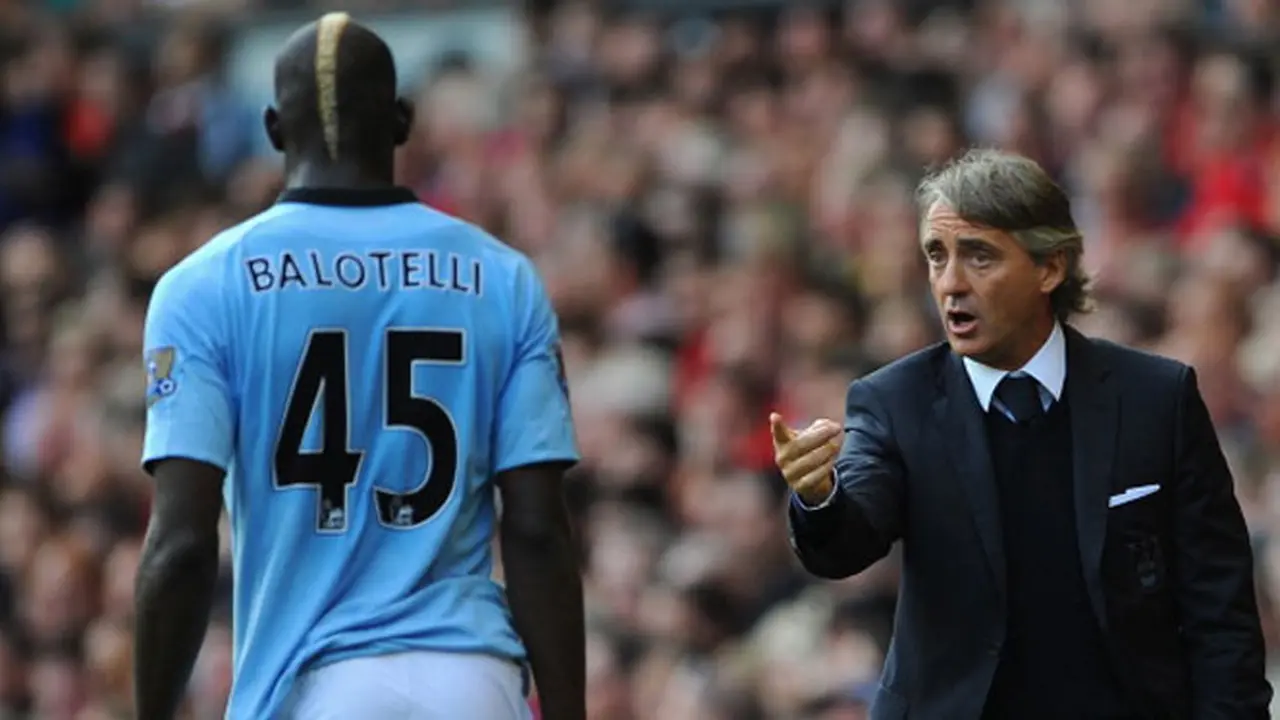 roberto-mancini-balotelli-130225-logo.jp