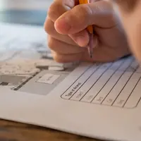 ilustrasi ujian | pexels.com/@thepaintedsquare