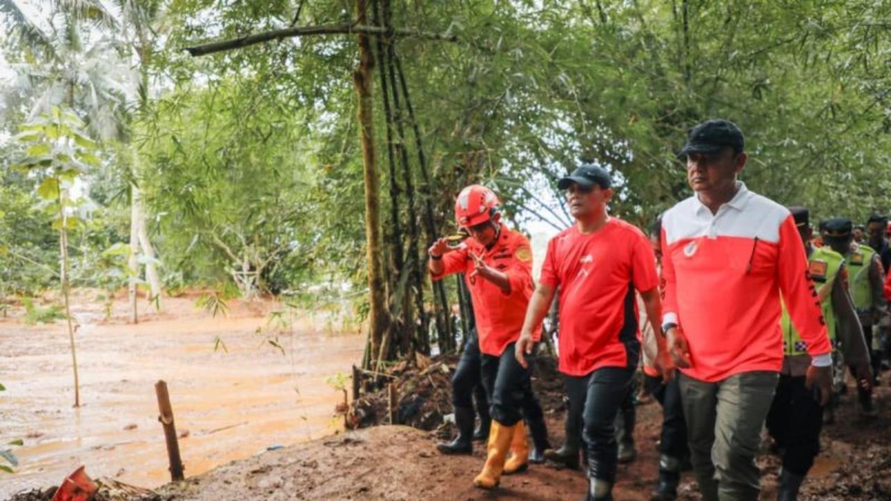 BNPB Lakukan Modifikasi Cuaca untuk Percepat Pencarian Korban Longsor Cilacap