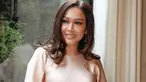 Menjadi seorang artis, Maia Estianty selalu menjaga penampilannya. Beberapa waktu lalu, wanita asal Surabaya itu pun menjalani prosedur kecantikan suntik botoks dan laser. Tak hanya itu, baru-baru ini ia juga melakukan treatment facelift. (Liputan6.com/IG/@maiaestiantyreal)