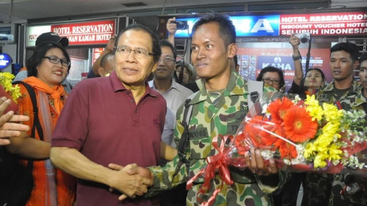 Menko Rizal Ramli sambut Tim Pendaki Puncak Cartenz