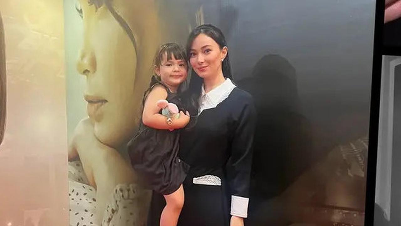 6 Potret Anggun Asmirandah dan Anaknya Chloe, Selalu Tampil Cantik Menawan di Berbagai Kesempatan