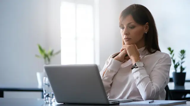 Bekerja Terlalu Perfeksionis