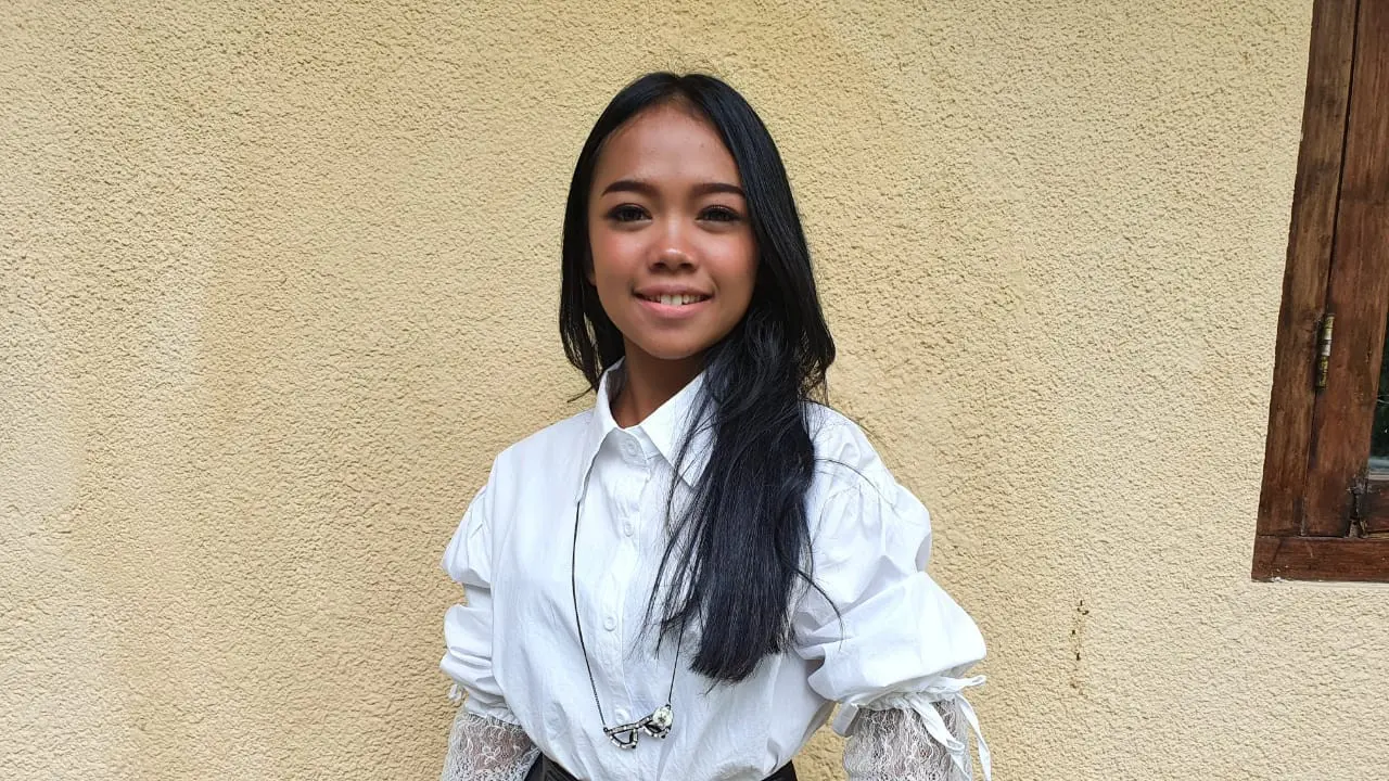 Nissa Risky viral di media sosial karena menyanyi dengan gerobak dorong (ist)