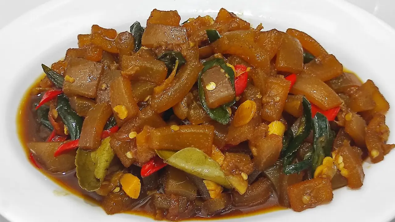 Resep Kikil Sapi Pedas Mercon (Foto: YouTube Hilsa Maspupah)