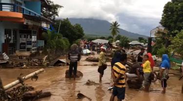 Banjir bandang dan longsor terjang Adonara-Flores Timur, Nusa Tenggara Timur. (Liputan6.com/ Dionisius Wilibardus)
