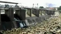 Air Bendungan Katulampa Bogor Menyusut Drastis