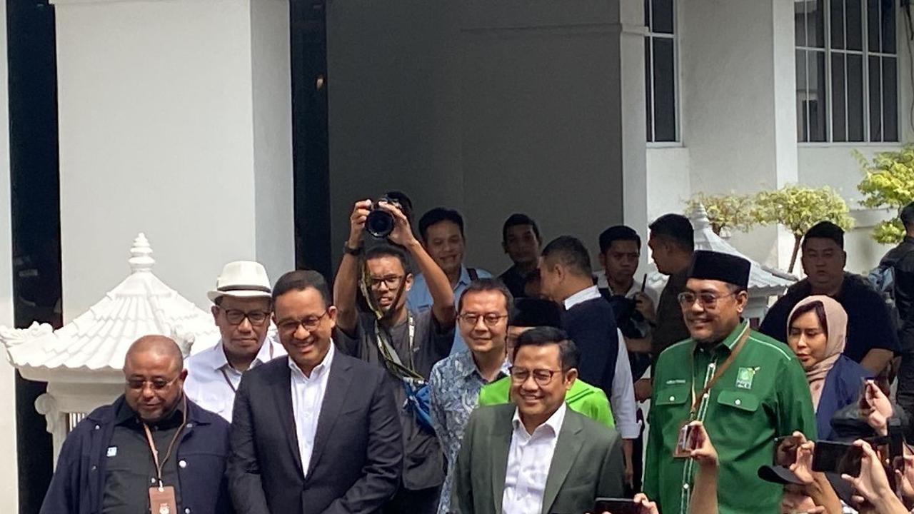 Hadir pula sejumlah kubu Koalisi Perubahan, mendampingi Anies-Muhaimin ke KPU.