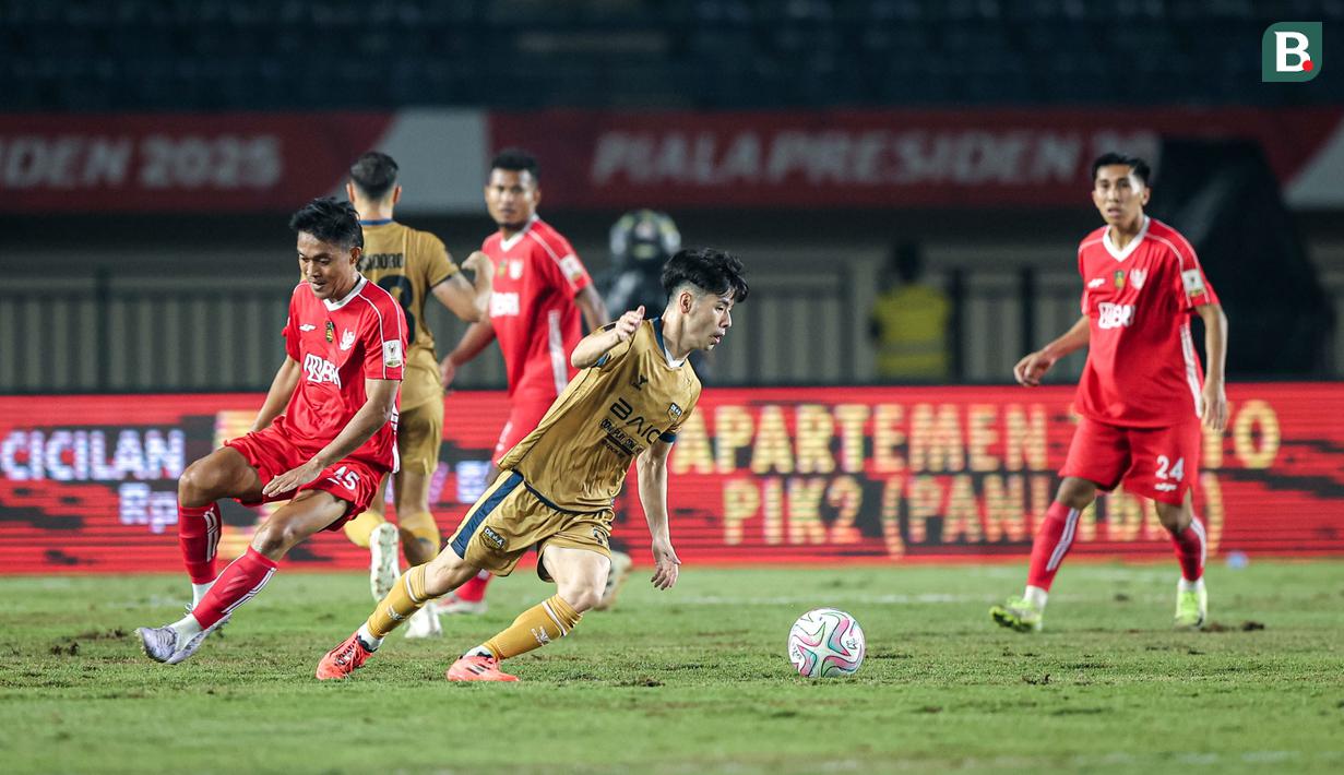 <p>Pemain Dewa United,&nbsp;Taisei Marukawa, saat melawan Liga Indonesia All-Star dalam perebutan tempat ketiga Piala Presiden 2025 di Stadion Si Jalak Harupat, Kabupaten Bandung, pada Sabtu (12/7/2025) malam WIB. (Bola.com/Bagas Lazuardi)</p>