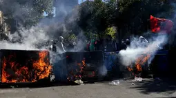 Albania Diguncang Demo Antipemerintah