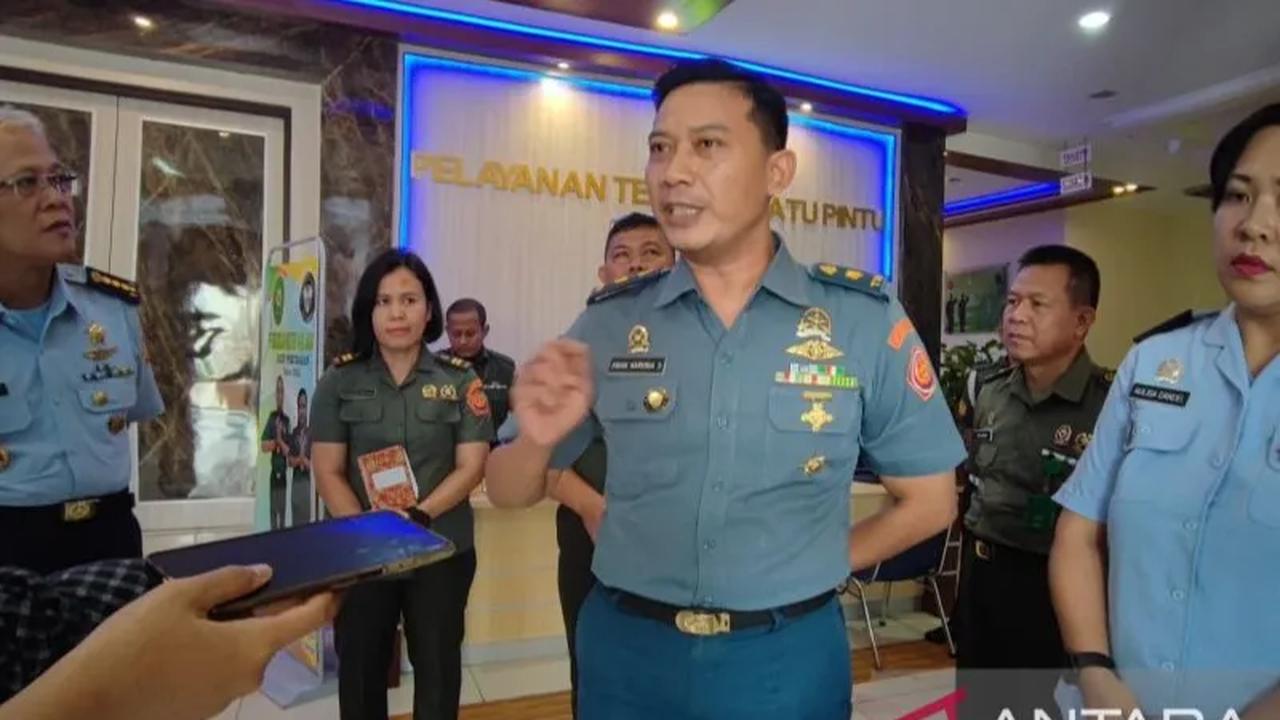 Petugas Pelayanan Terpadu Satu Pintu (PTSP) akan menyerahkan berkas ke panitera untuk dilakukan pemeriksaan syarat formil dan materil.<br>