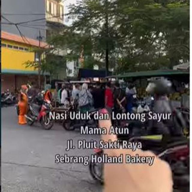 2 Jam Jualan, Dagangan Warung Nasi Uduk di Jakarta Ini Selalu Habis