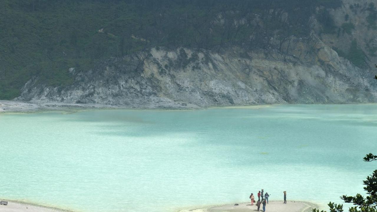 1. Kawah Putih