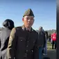 Video Viral Pemuda Kendari bernama Benaia Manasye Lintjewas menjadi Tentara Amerika Serikat. Video ini viral di TikTok diunggah oleh akun TikTok @bheny.kendari yang merupakan kakak ipar dari Benaia. (Sumber: Screenshot video YouTube/ bheny pangaibali).