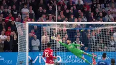 Berita video penyelamatan-penyelamatan terbaik pada pekan ke-37 Premier League 2017-2018. This video presented by BallBall.
