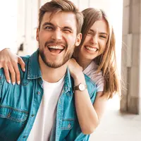 Ilustrasi Pasangan Humoris Credit: pexels.com/pixabay