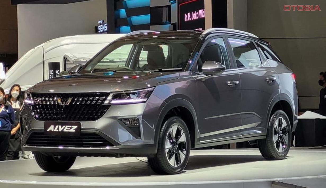Peluncuran Alvez ini menandai Wuling juga akan ikut meramaikan segmen small SUV. Alvez akan menjadi produk SUV dari Wuling yang berposisi di bawah Almaz. Harga yang ditawarkan mobil ini sangat menggiurkan dibandingkan dengan kompetitornya, yaitu mulai dari Rp209.000.000 hingga Rp295.000.000.