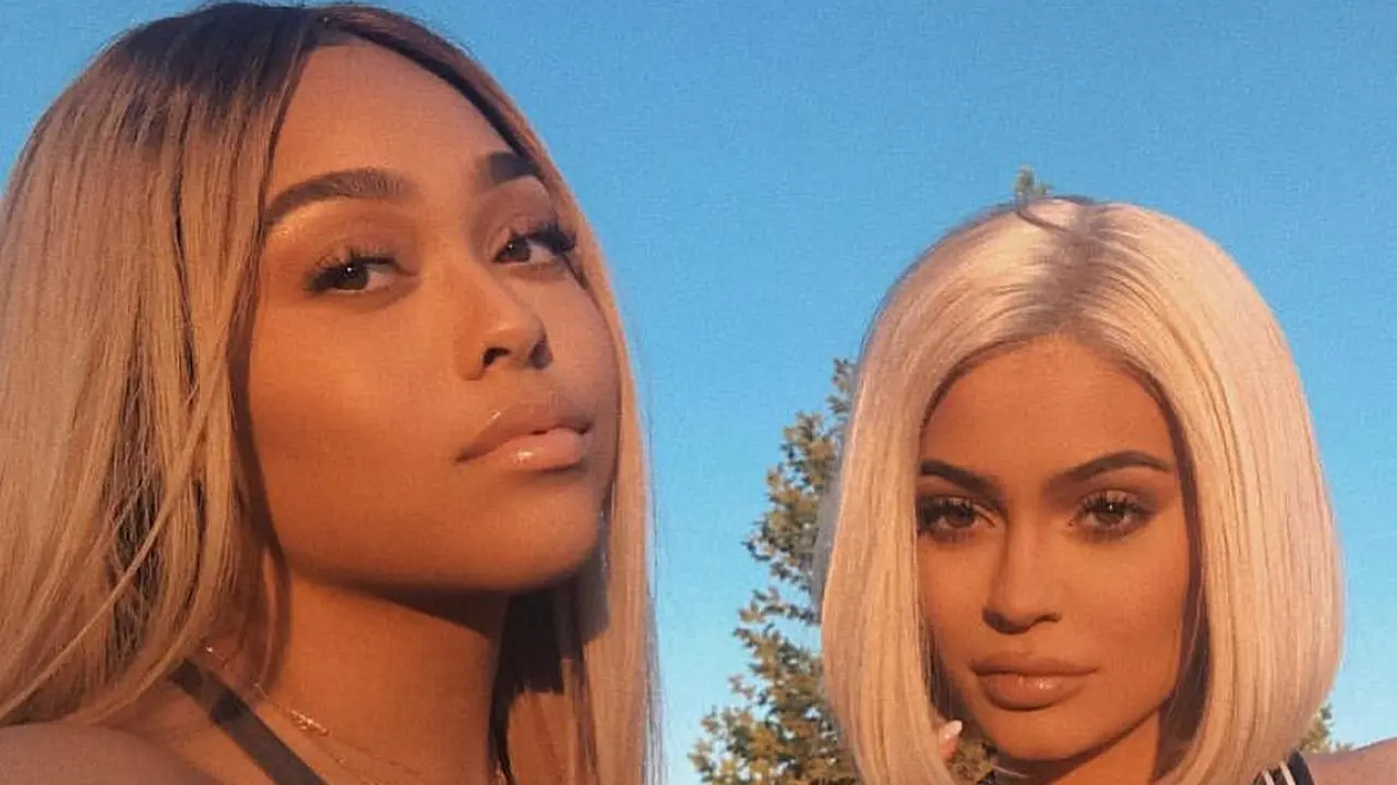 [Bintang] Jordyn Woods - Kylie Jenner