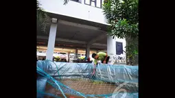 Hasil panen dari ternak lele tersebut dipasarkan kepada para pembeli yang mayoritas pedagang Pecel Lele, Jakarta, Selasa (19/8/2014) (Liputan6.com/Faizal Fanani)