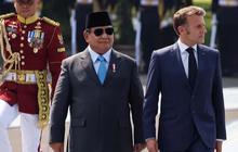 VIDEO: Jelang Terbang Ke Akmil Magelang, Prabowo Tunggu Macron dari Bandara Yogya