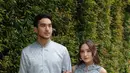 Salshabilla dan Ibrahim Risyad ramaikan tren busana Lebaran bernuansa biru dengan gaya yang effortless [@salshabillaadr]