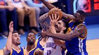 Posisi Golden State Warriors di ujung tanduk setelah kalah 94-118 dari Oklahoma City Thunder pada final Wilayah Barat NBA.