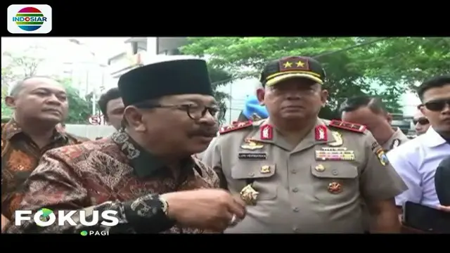 Gubernur Sukarwo bersama Kapolda Jawa Timur dan Pangdam V Brawijaya meninjau lokasi. Untuk menangani kasus ini, Pemprov sudah membentuk posko dan mendatangkan tim ahli untuk melakukan penelitian.