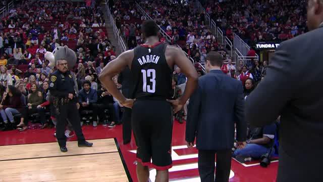 Berita video game recap NBA 2017-2018 antara Houston Rockets melawan LA Lakers dengan skor 148-142.