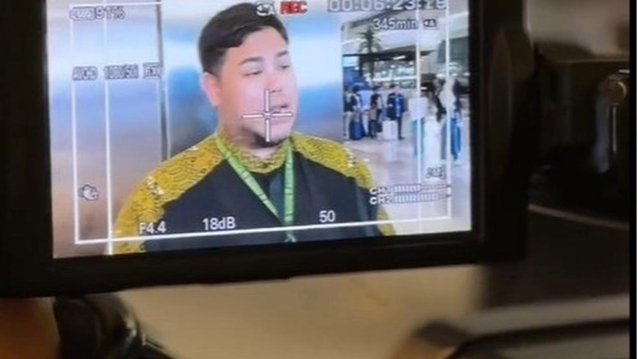 Potret Haru Ivan Gunawan Diantar ke Bandara untuk Berangkat Haji ke Tanah Suci