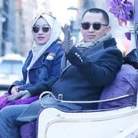 Pernah dinobatkan sebagai wanita inspiratif oleh majalah Forbes Indonesia, inilah yang terjadi kini pada bos First Travel, Anniesa Hasibuan. (Foto: Facebook/Bro Irwan Dimensi)